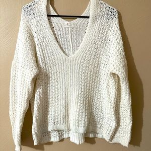 White V neck sweater